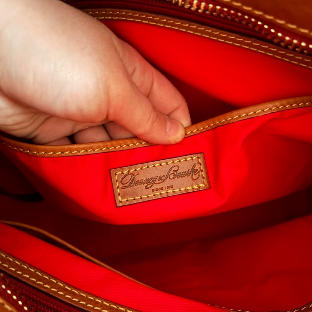 NWT Dooney & Bourke Florentine Darla Shopper Tote - Picture 5 of 16